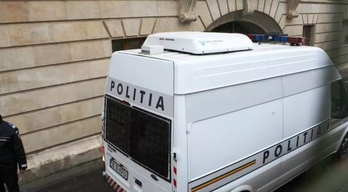 Percheziții de amploare în Timiș! Președintele Consiliului Județean și 17 primari, aduși la audieri 