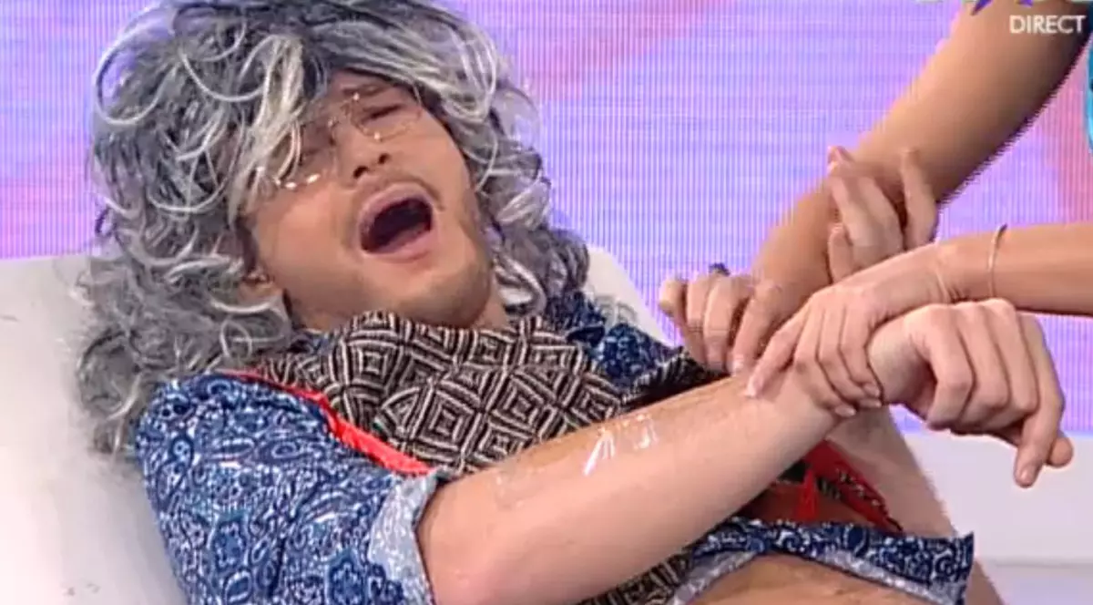 PREZENTATORUL BOTEZATU s-a EPILAT ÎN DIRECT! Reacția lui te face să îți dea lacrimile!