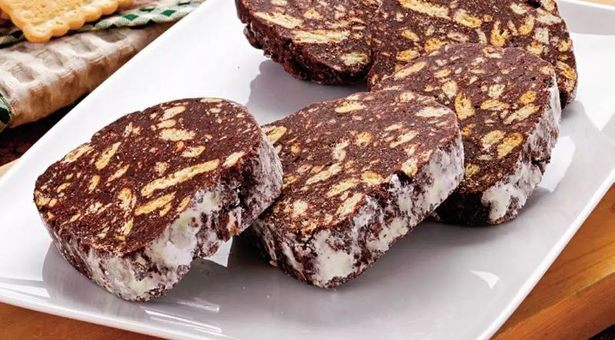 Salam de biscuiţi. Iată care este CEA MAI BUNĂ REȚETĂ