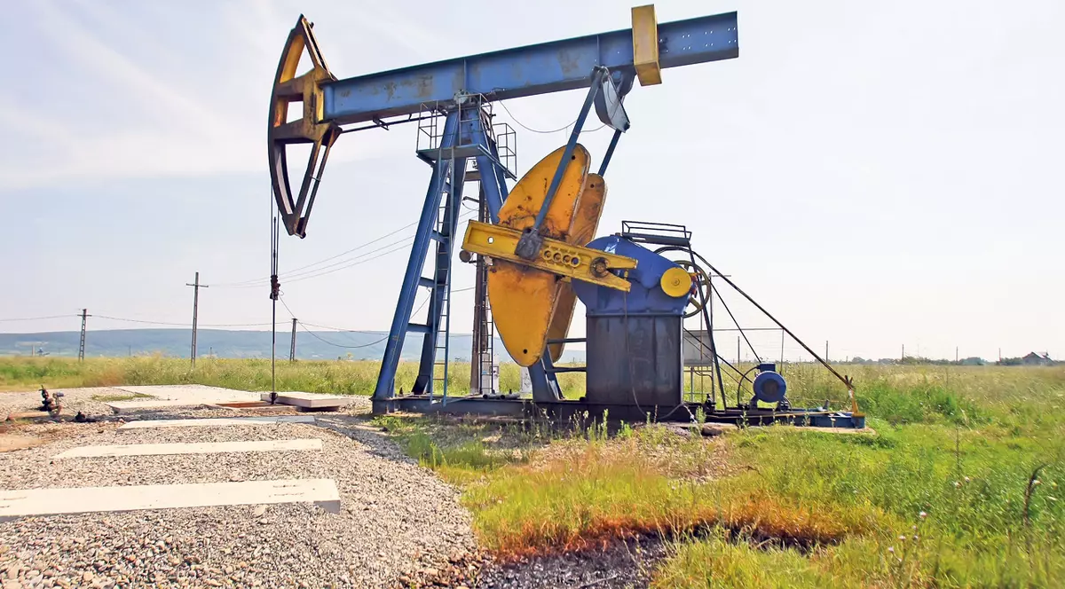 Ipoteză-șoc: Revoluţia din 1989, declanşată de bătaia puterilor lumii pe zăcămintele de petrol