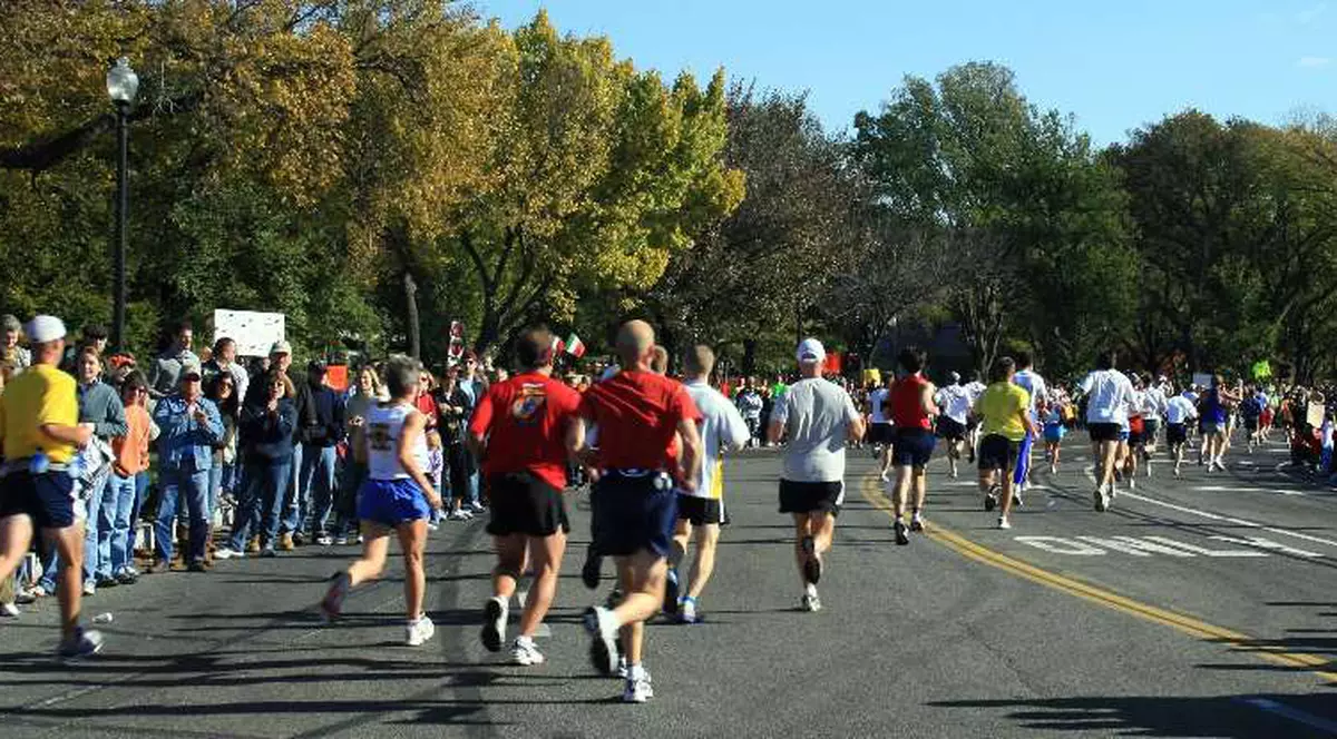 Sportul uneşte oamenii. Aleargă alături de prieteni sau familie la a doua ediţie Wings for Life World Run