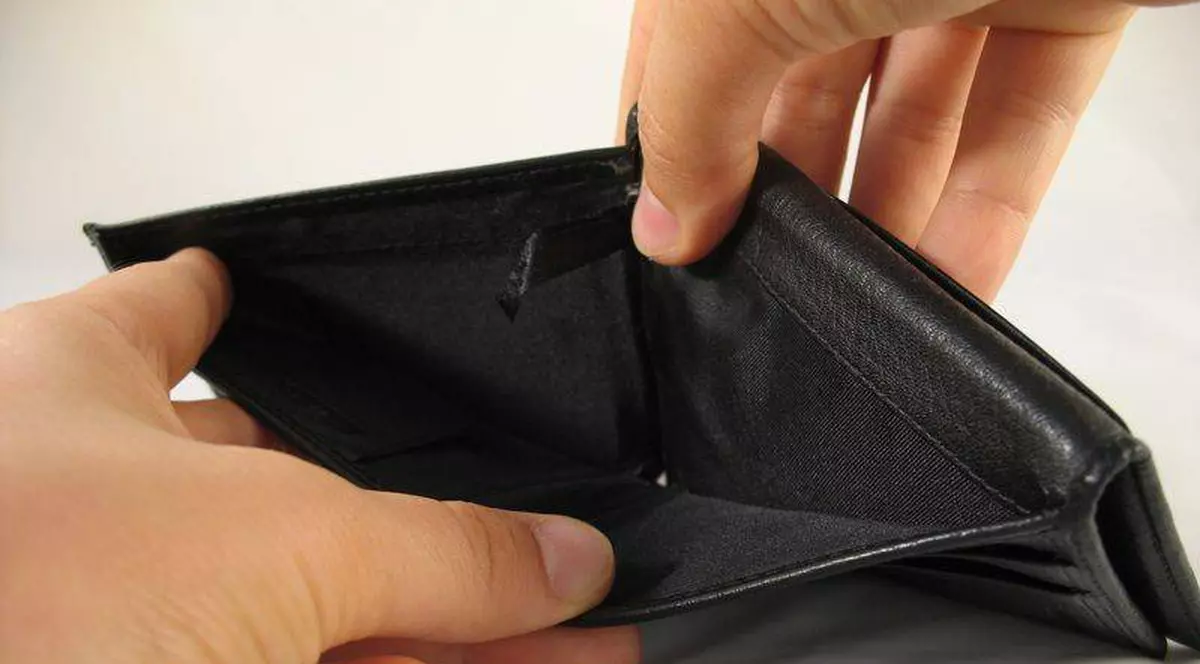 Fapta unei românce, exemplu pentru italieni. A găsit un portofel, l-a înapoiat şi a refuzat recompensa