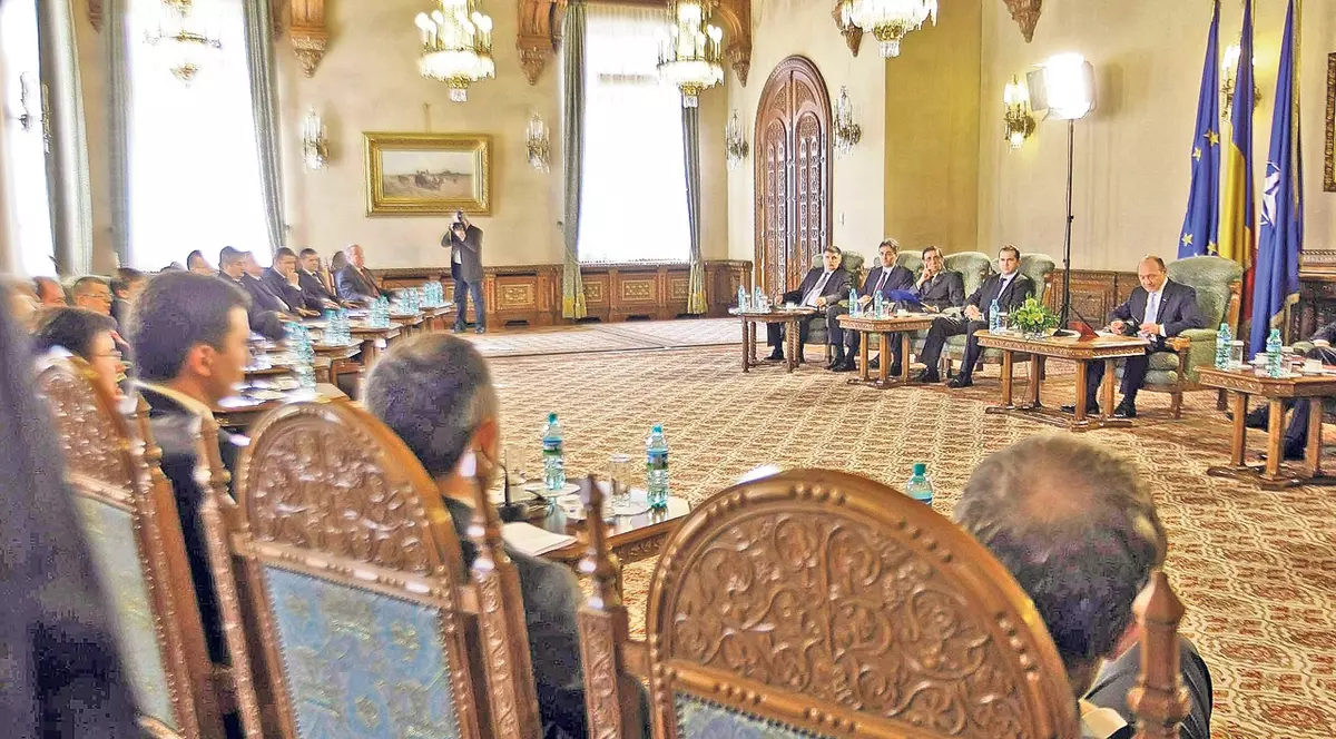 Au trecut de la fotolii la masă