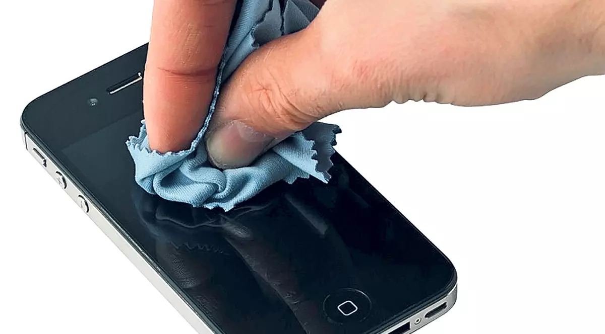 Cum să elimini zgârieturile de pe ecranul telefonului