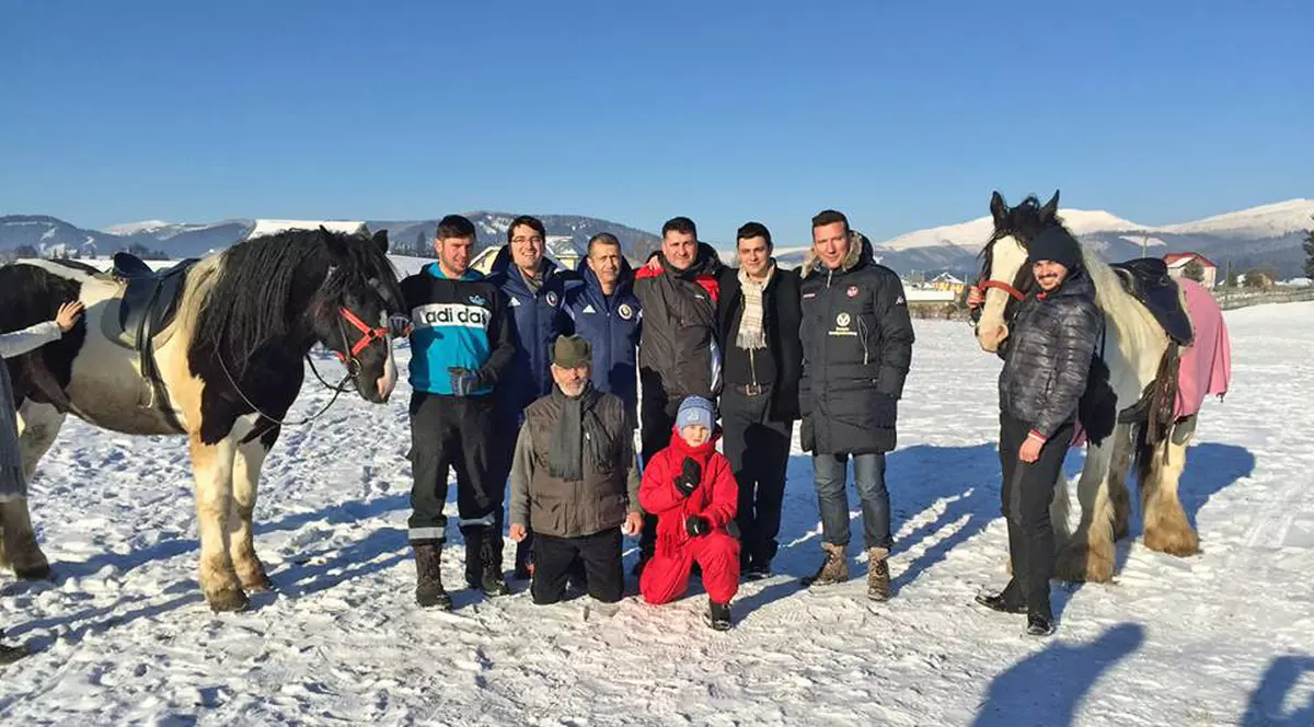 Burleanu a făcut sărbătorile de iarnă în treningul naţionalei / GALERIE FOTO