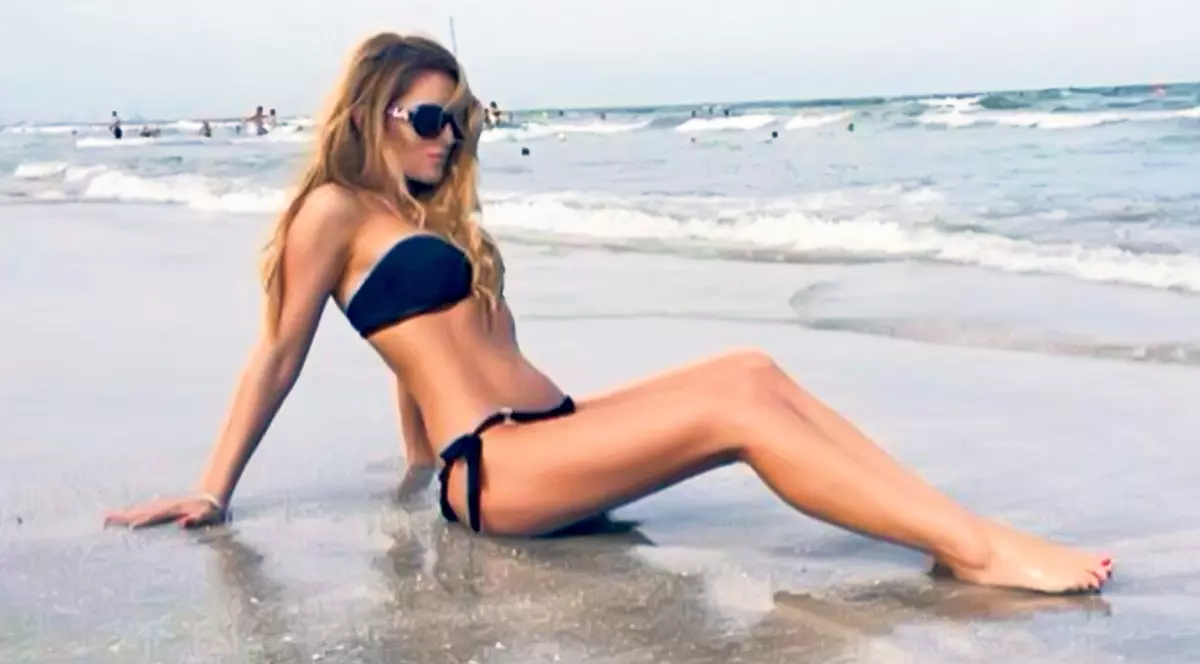 Cheltuie 9.000 de lei lunar ca să arate aşa! Denisa Nechifor este obsedată de corpul ei