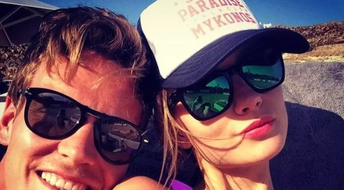 Tomas Berdych și modelul Ester Satorova nu sunt cuminți deloc / GALERIE FOTO SEXY