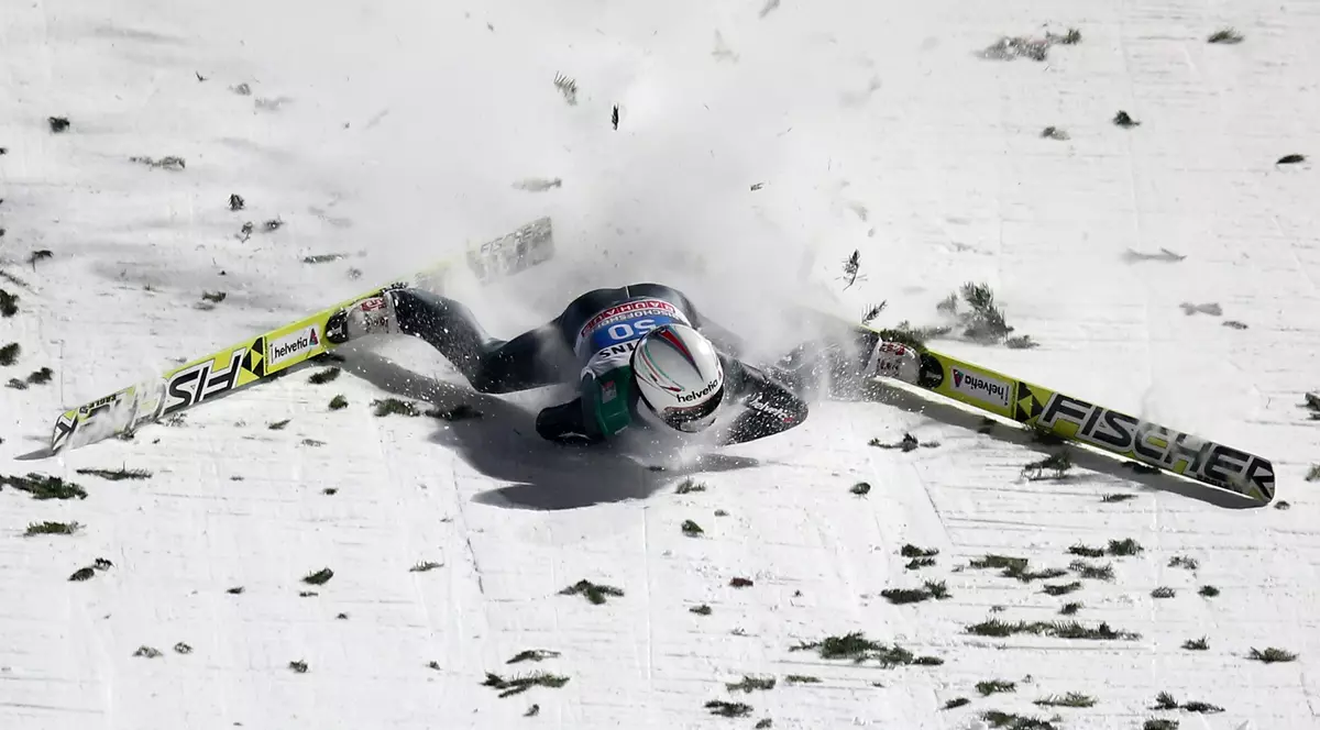 HORROR / Ammann, INCONŞTIENT la spital, după căzătura din Austria