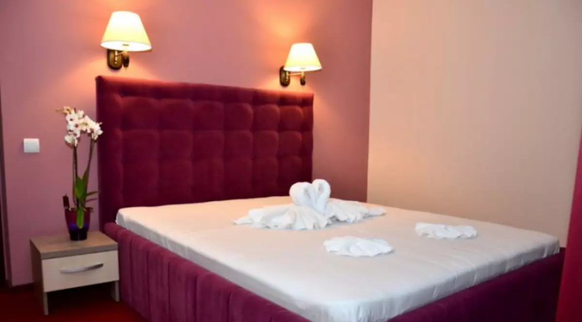 CONCURS – Câștigă un weekend romantic de Valentine’s Day la Hotel Afrodita***