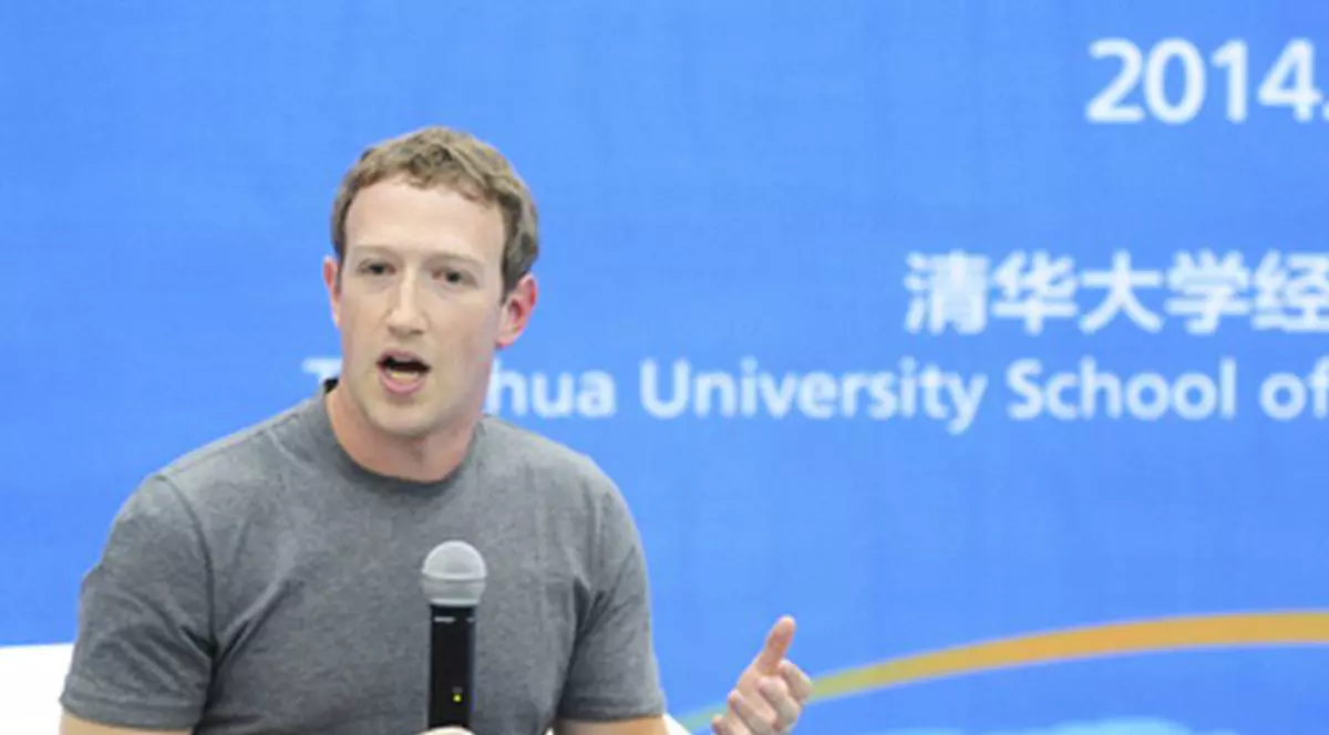 Mark Zuckerberg condamnă atentatul de la Cahrlie Hebdo. Google donează 247.000 de euro, într-un mesaj pe Facebook