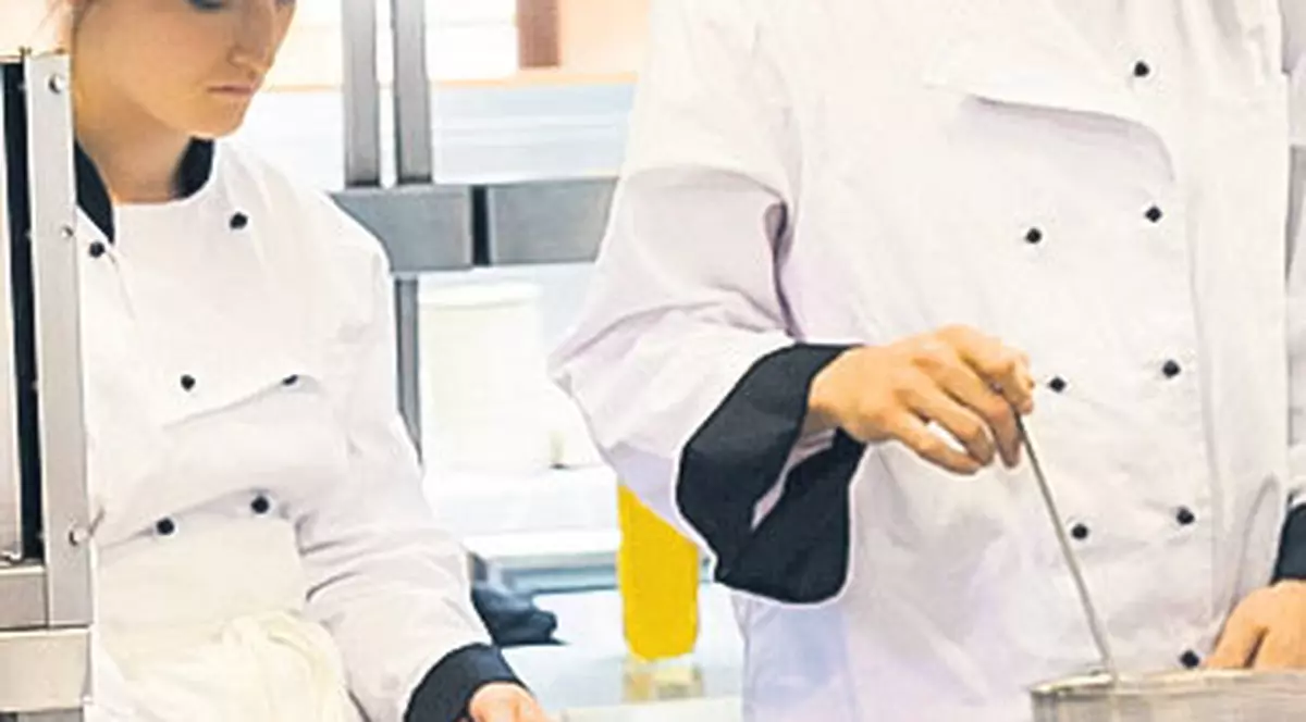 Contracte de muncă tentante în Germania | Angajează-te în industrii de sezon