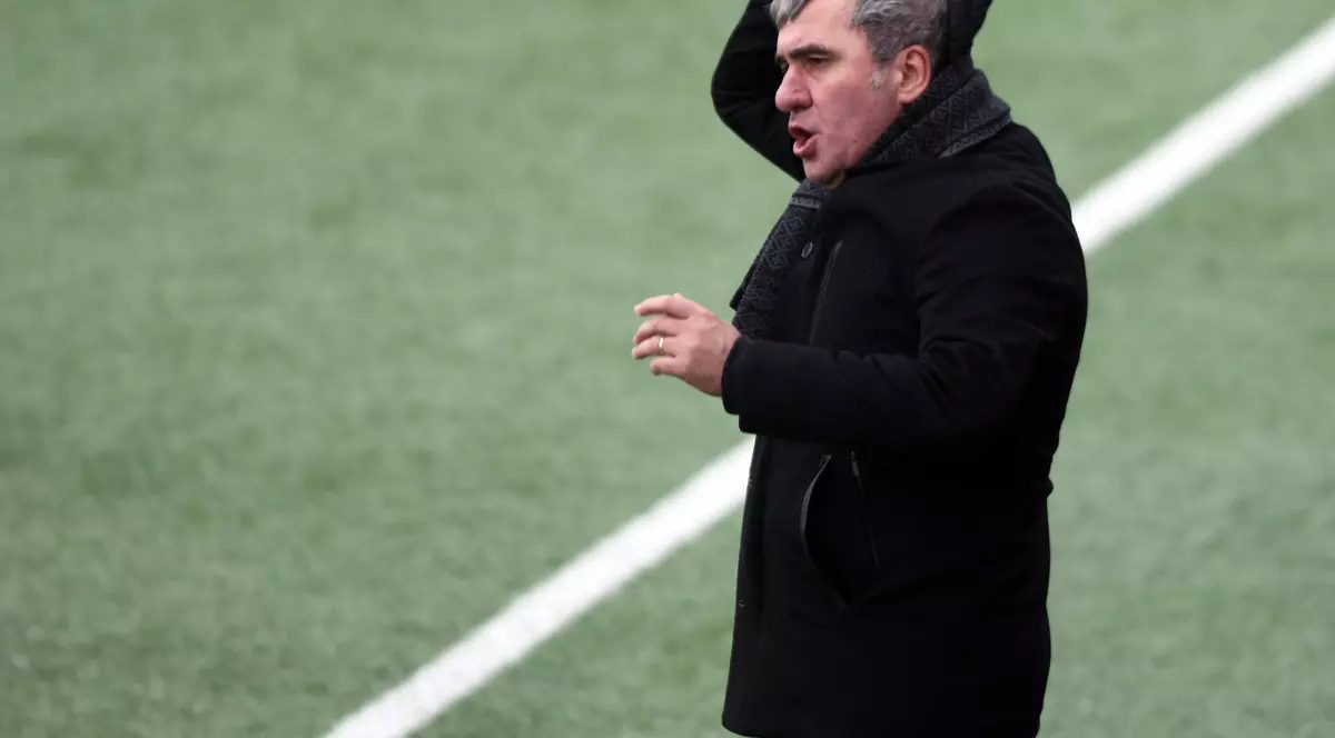 Spectacol oferit de Hagi la primul amical din 2015 / GALERIE FOTO