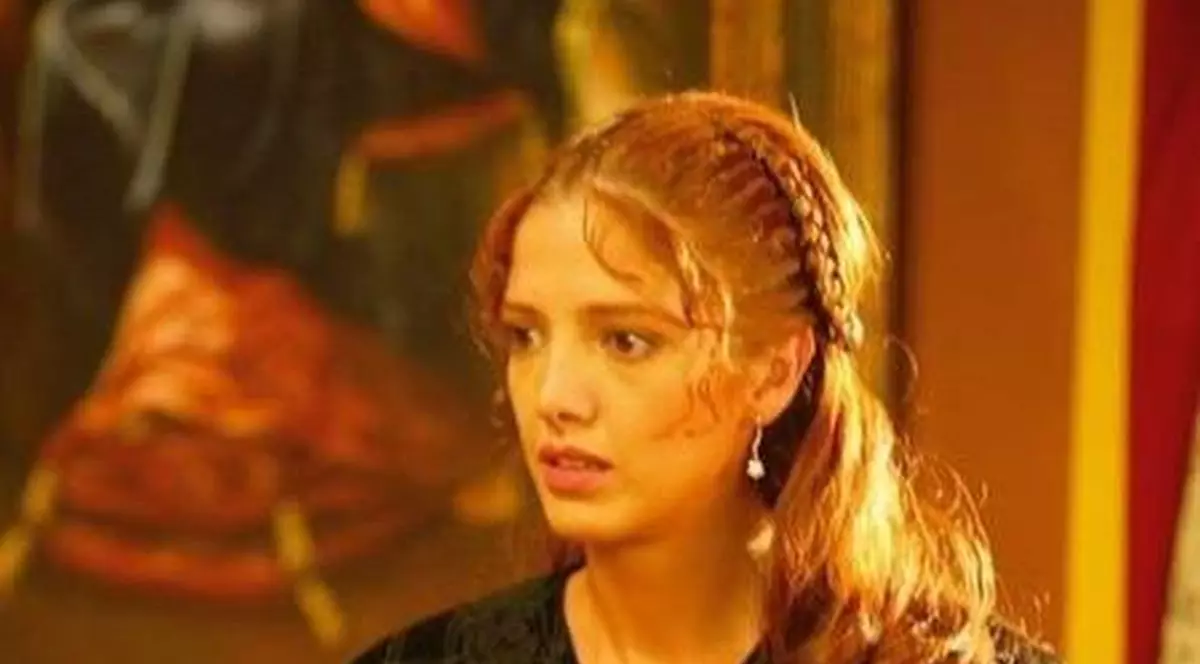 N-a mai jucat în nici o TELENOVELĂ de 7 ANI! Ce FAC FANII ca să o VADĂ din nou la TV pe ADELA NORIEGA!