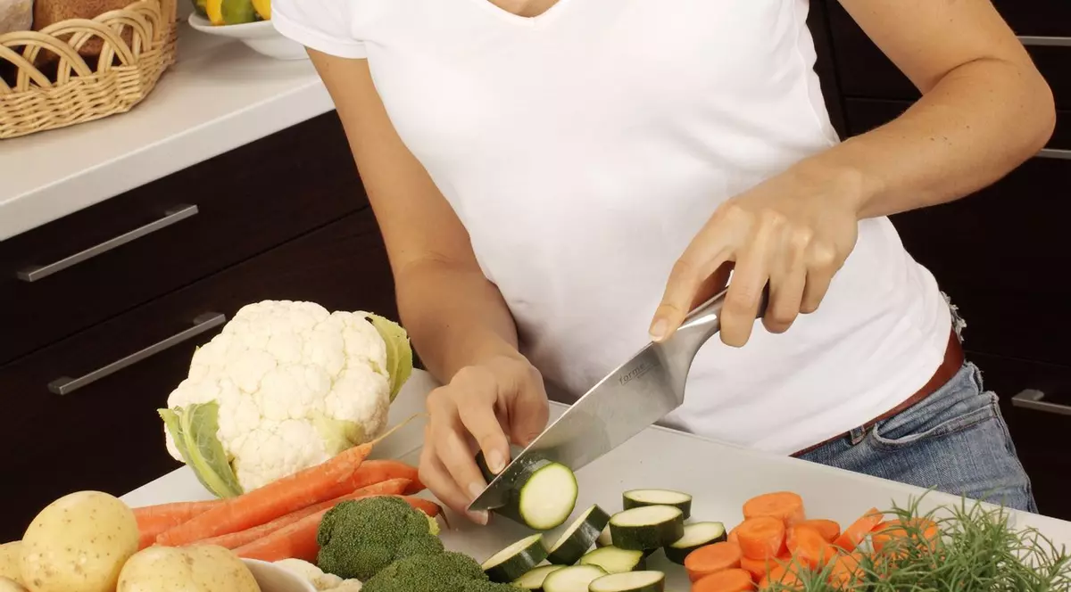 4 REGULI esențiale pentru o ALIMENTAȚIE SĂNĂTOASĂ. SIMPLU de urmat