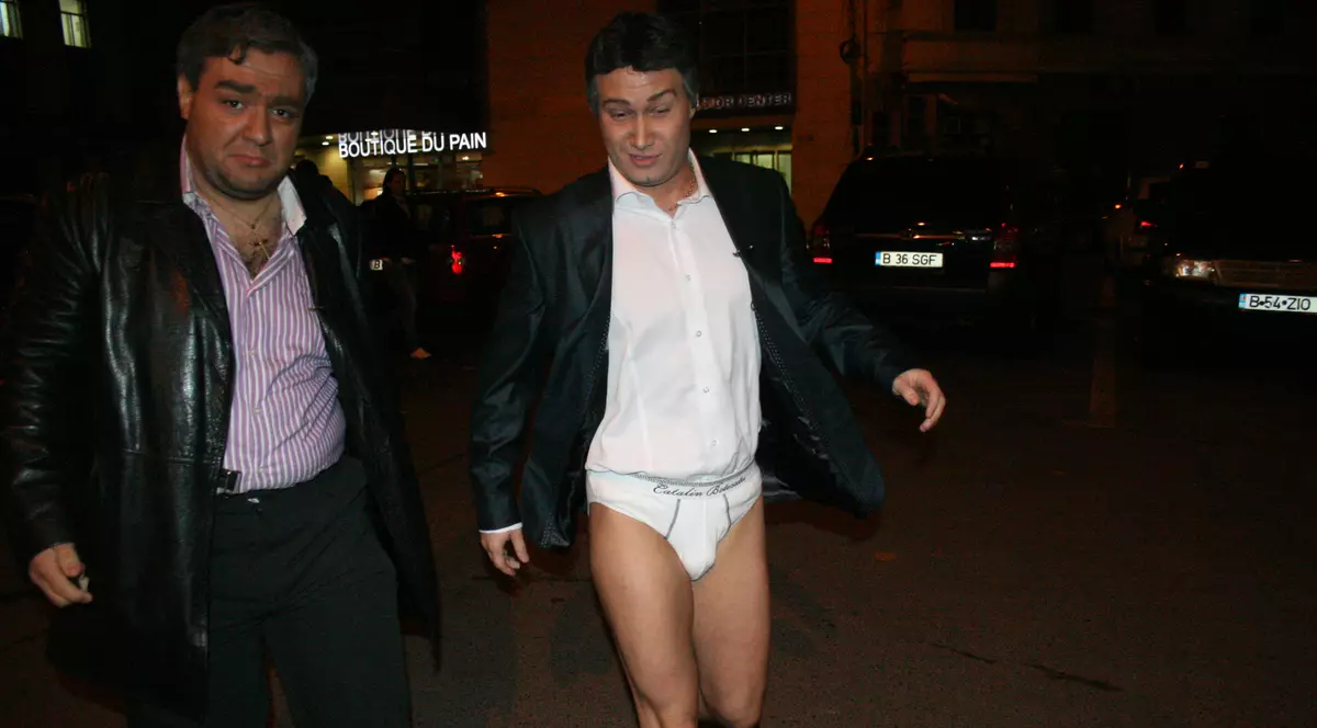 RÂZI CU LACRIMI! Topul celor mai tari parodii despre oamenii din fotbalul românesc / FOTO&VIDEO