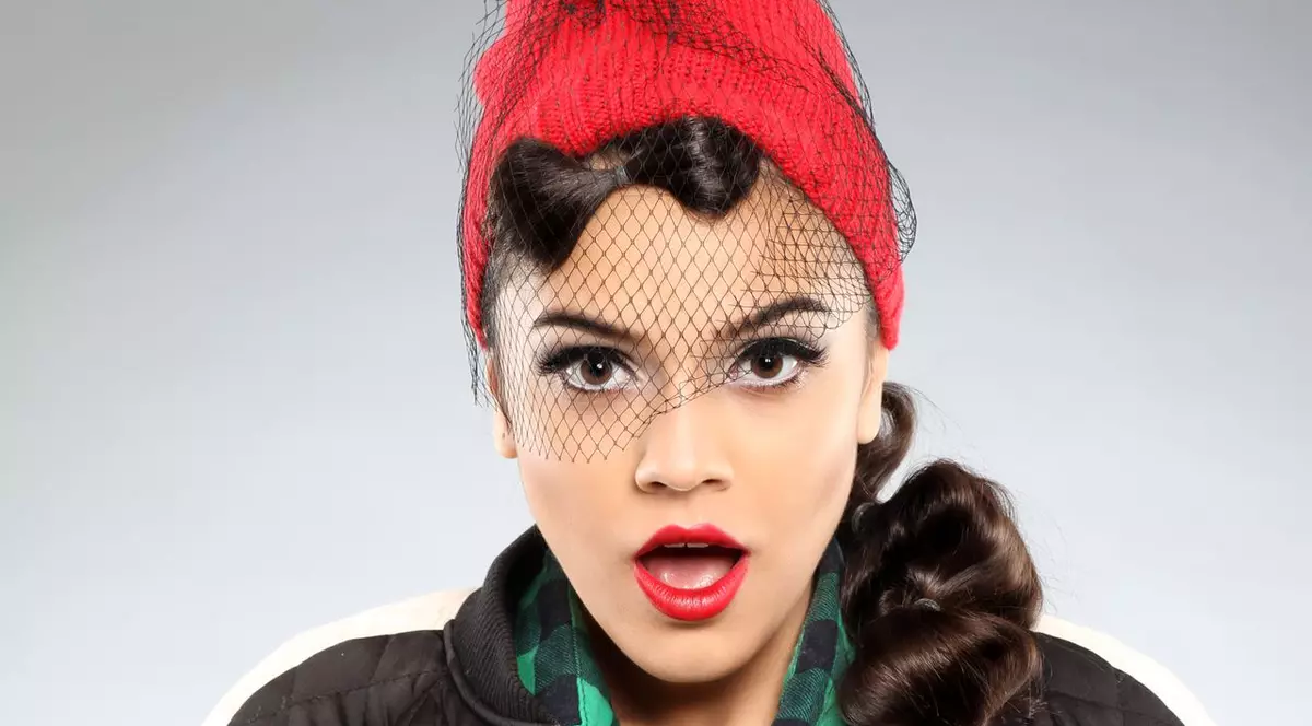 SUPER PREMIERĂ LIBERTATEA.RO | CARMEN, fiica lui ADI MINUNE, lansează PRIMUL SINGLE DIN CARIERA SOLO. Ascultă aici piesa care se va auzi peste tot!