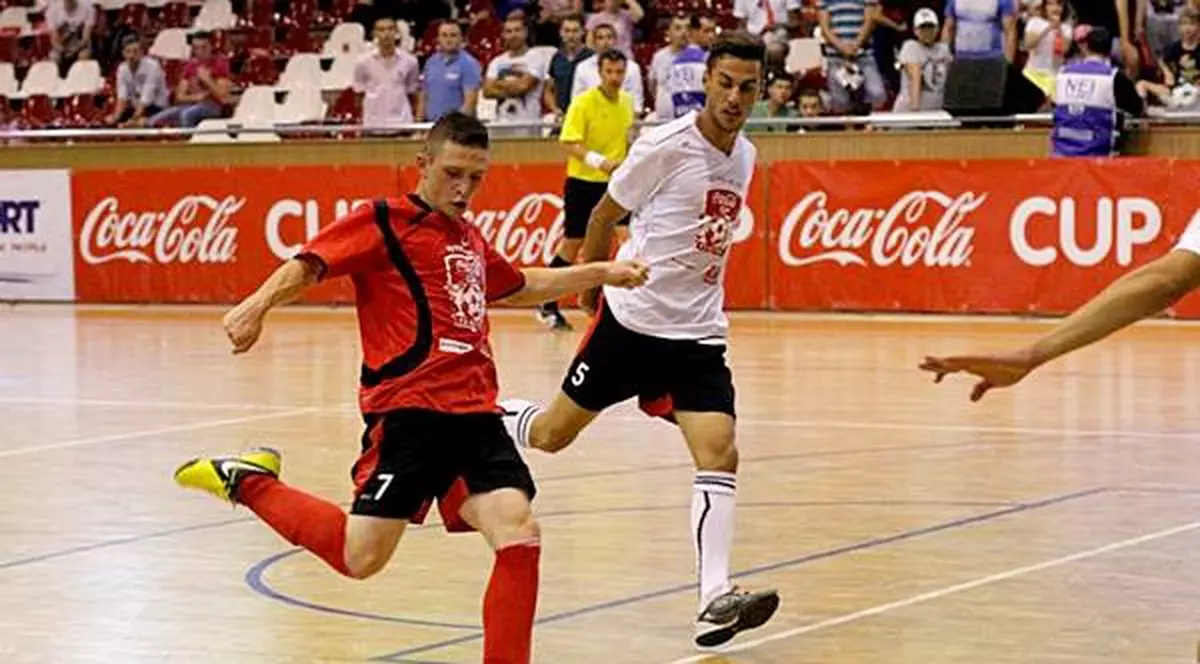Au început înscrierile în Cupa Coca-Cola 2015! Cum partipi la marea competiție a liceenilor