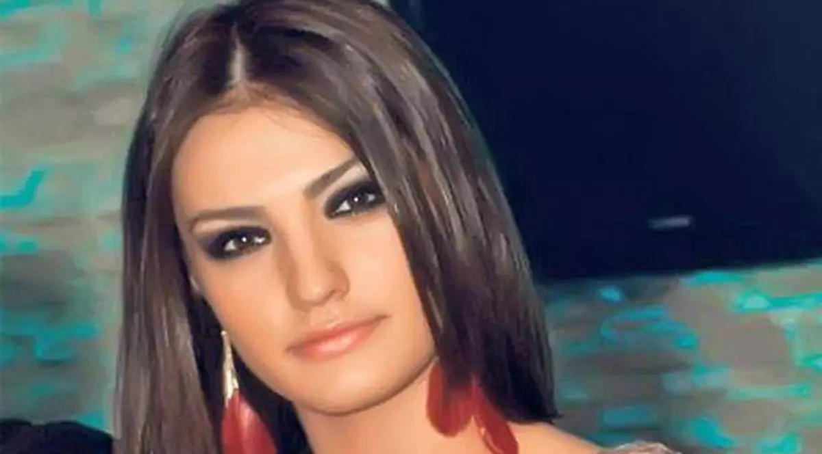 Fata lui Enache a ieşit în lacrimi de la tribunal