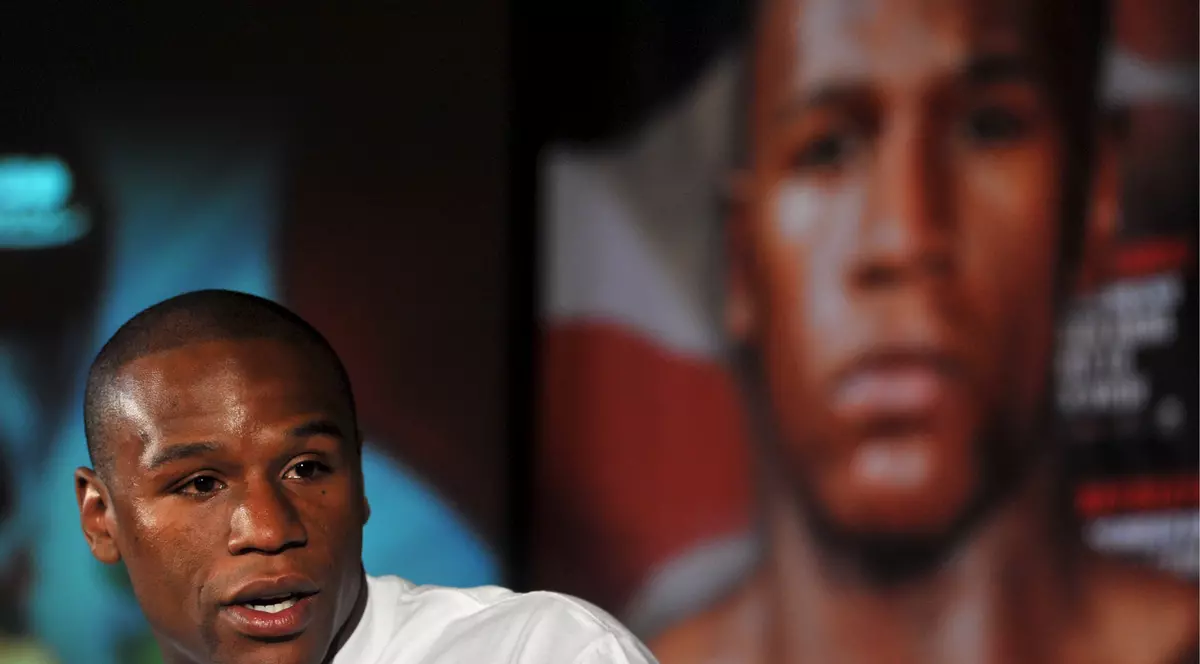 Floyd Mayweather și-a scos colecția de mașini la aer. Cât costa colecția pugilistului / FOTO&VIDEO