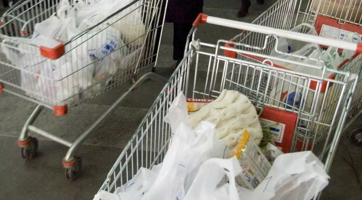 Amenzi de zeci de milioane de EURO pentru 4 hypermarketuri şi alte 21 de firme. Ce s-a DESCOPERIT