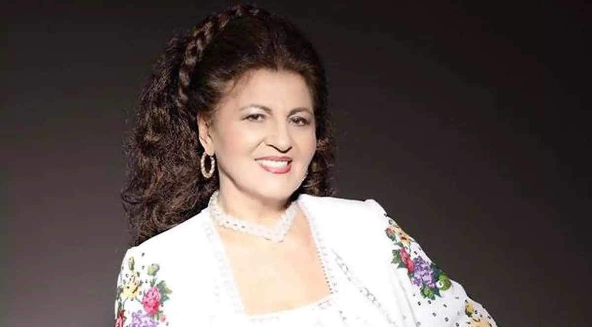RUȘINATĂ că A CÂNTAT VERSURI DEOCHEATE, Irina Loghin ia o DECIZIE RADICALĂ
