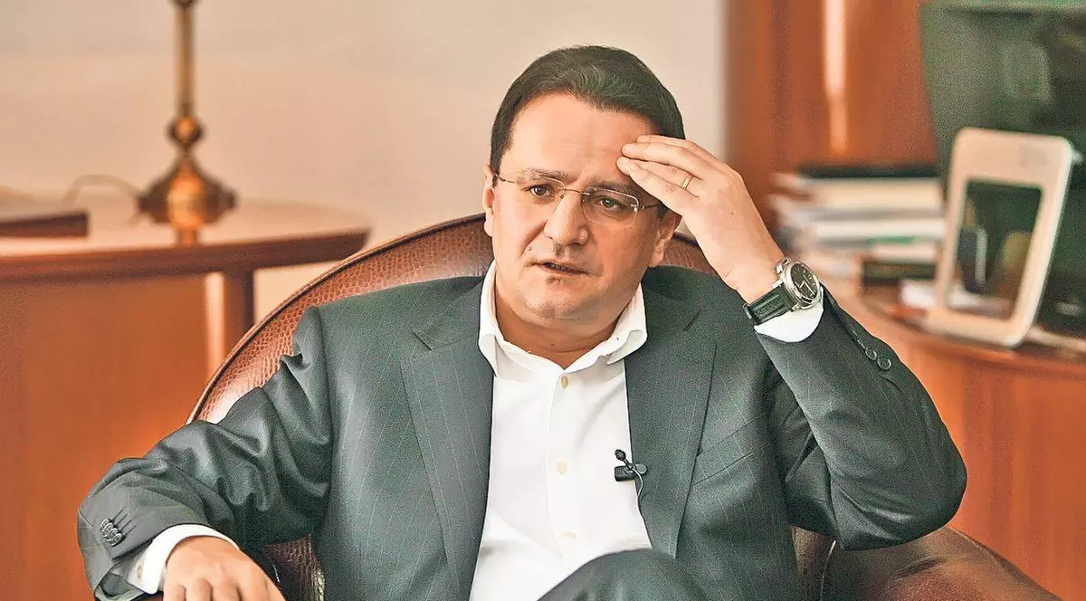 GEORGE MAIOR ŞI-A DAT DEMISIA DE LA ȘEFIA SRI