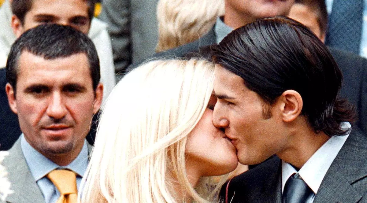 TOPUL DIVELOR la care a "MARCAT" Adrian Mutu! Imaginile care îţi fac pulsul S-O IA RAZNA / GALERIE FOTO