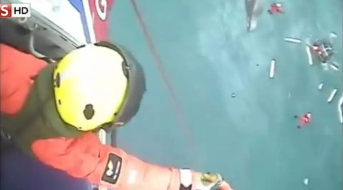 Român SALVAT de PAZA DE COASTĂ britanică | VIDEO