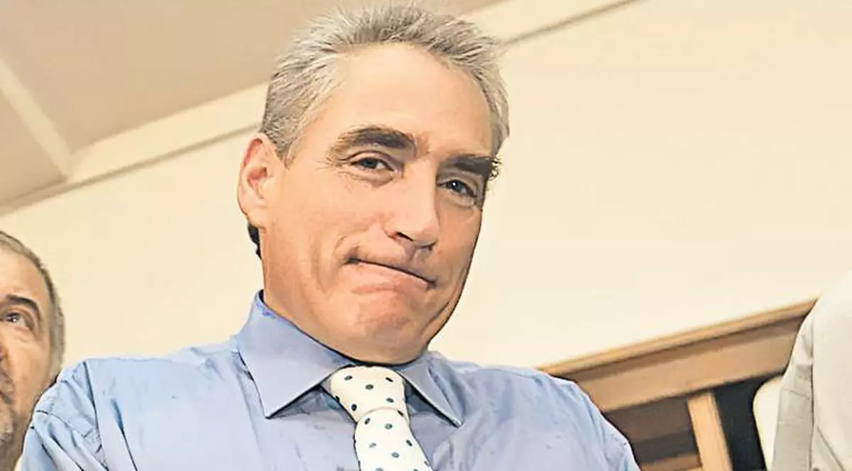 Petre Roman e distrus! A pierdut tot!