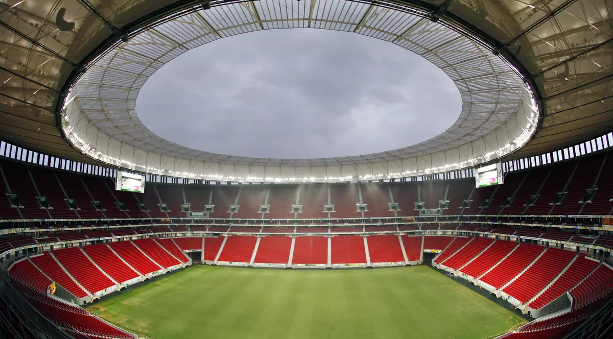 INCREDIBIL! Brazilienii vor plăti o mie de ani pentru un stadion!