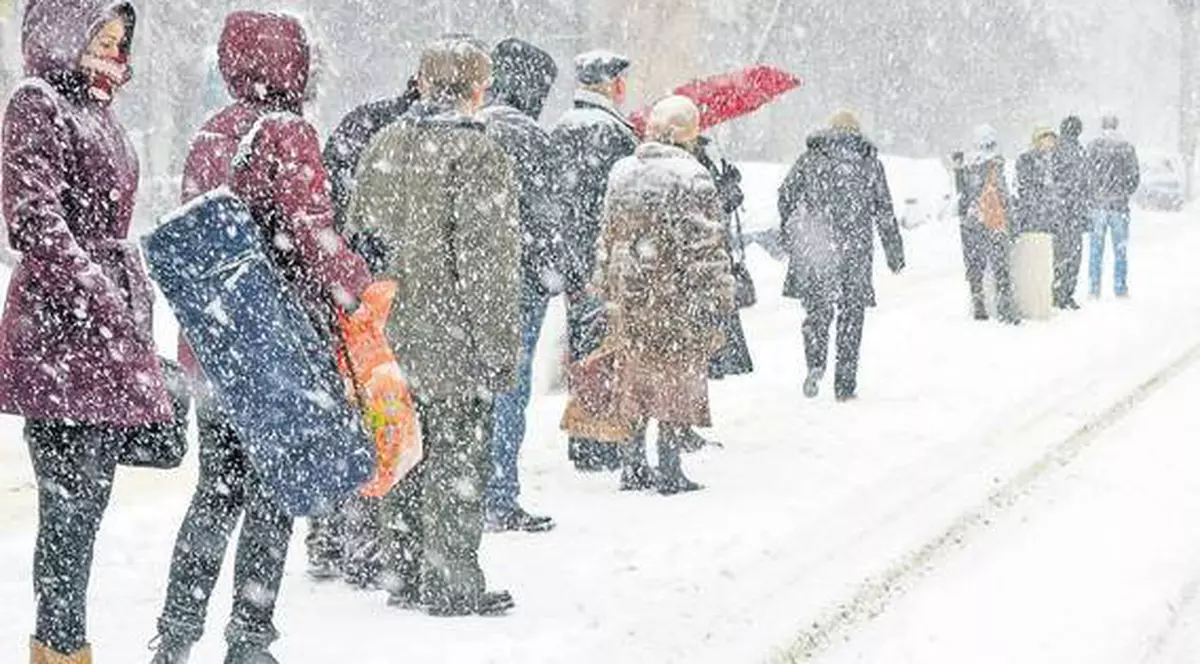 Informare METEO: viscol, polei şi ninsori în toată ţară