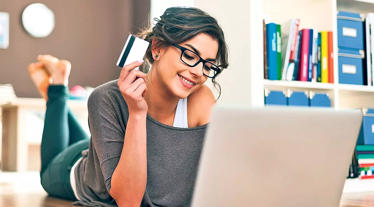 Comerțul virtual produce bani reali! De câți bani ai nevoie să-ți deschizi un magazin online