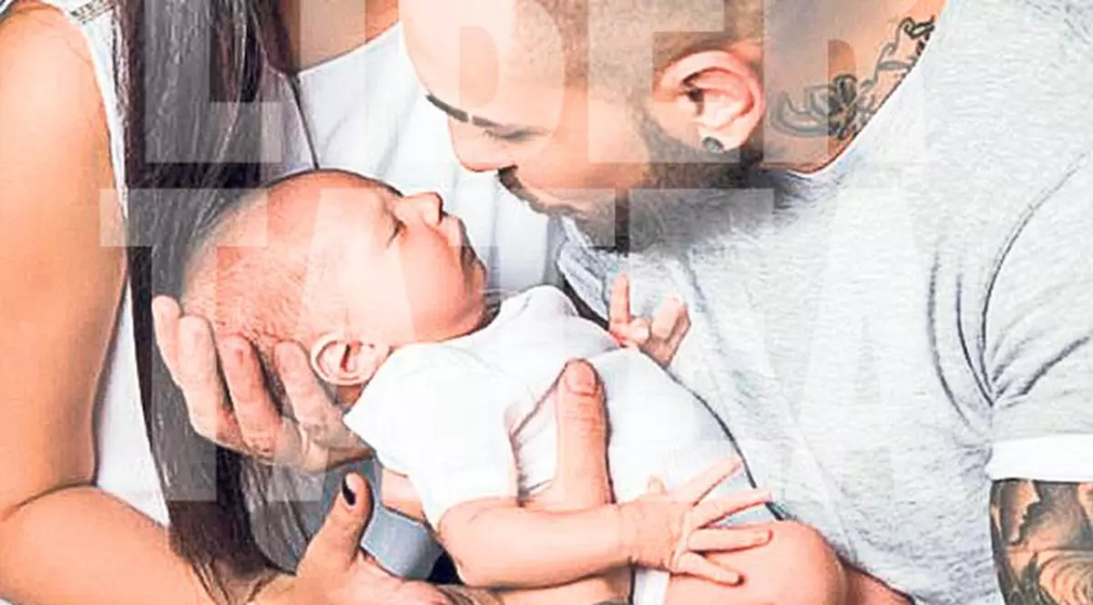 Inna s-a îndrăgostit de bebeluşul Antoniei! Vrea un băieţel ca Dominic