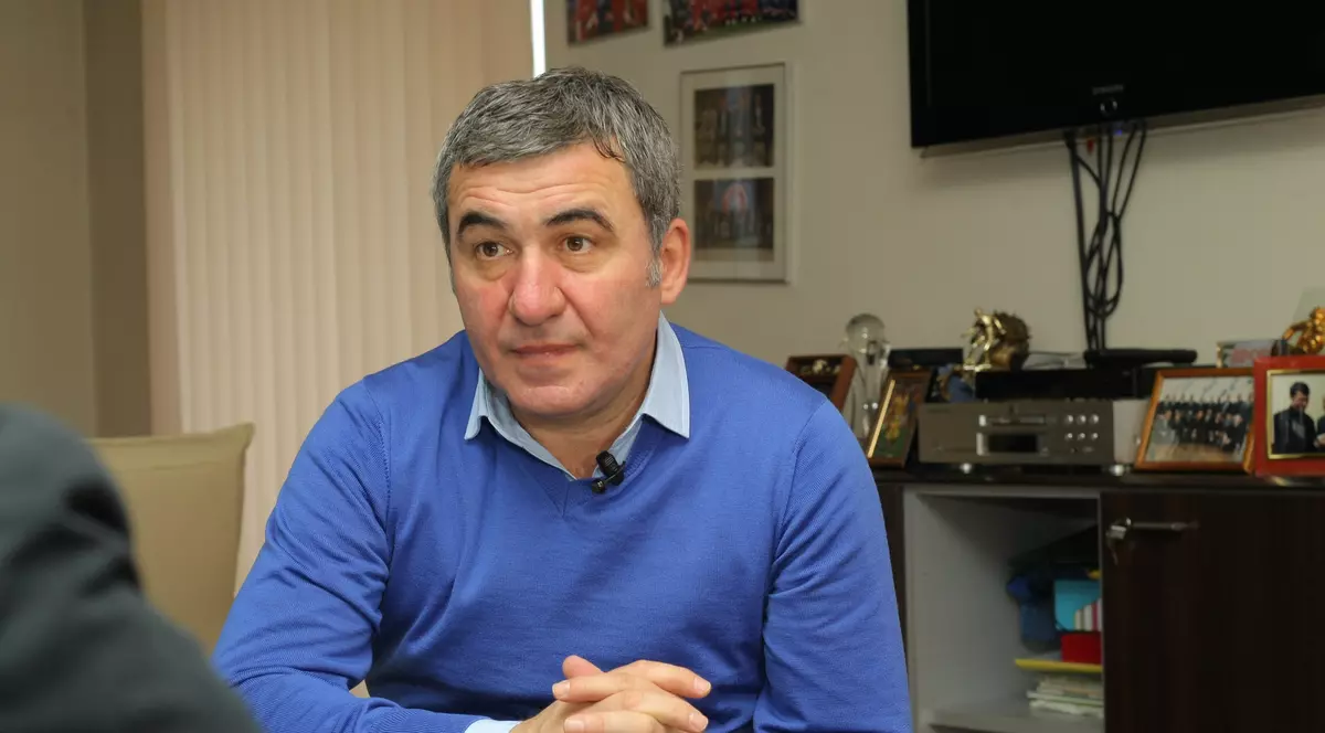 SEMNUL DIVIN apărut la naşterea lui Hagi: ^"Va fi om mare şi va sta pe un munte de bani". Cine a făcut predicţia chiar în urmă cu fix 50 de ani