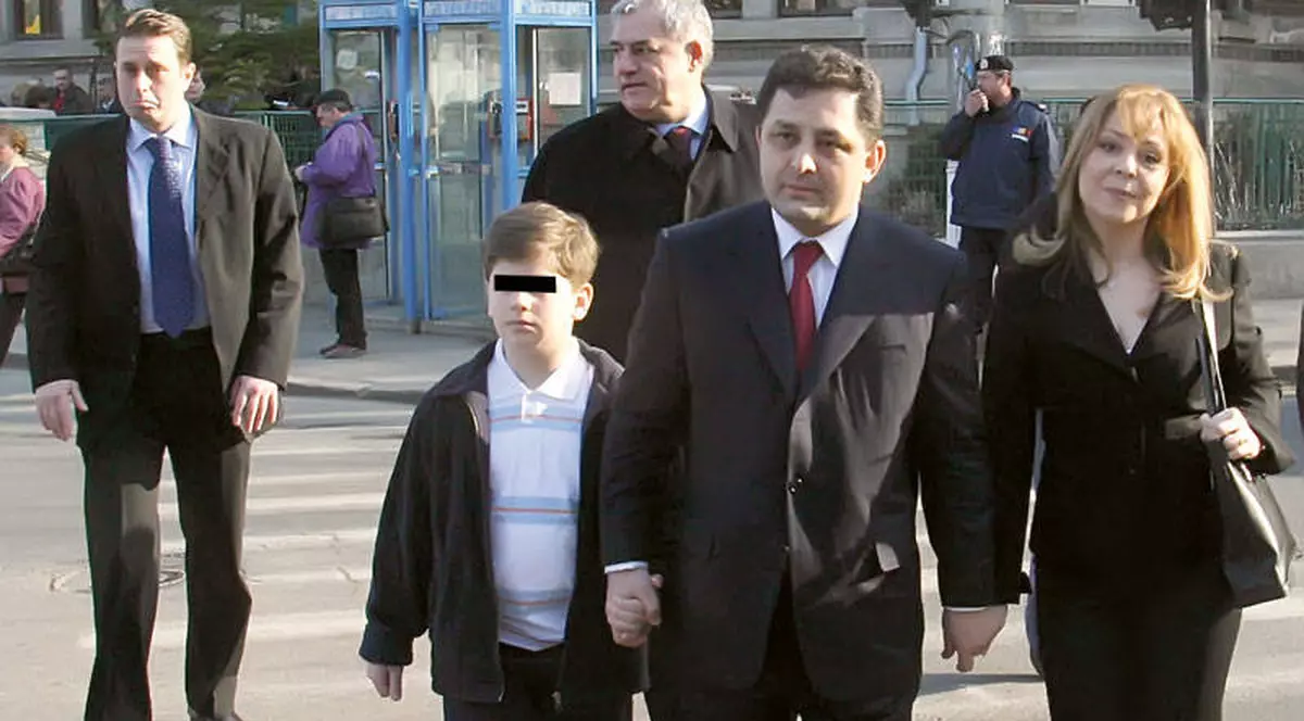 CÂT DE FRUMOASĂ era în tinerețe fosta soție a lui VANGHELIE și ce iubire ca-n filme au trăit VEZI FOTO