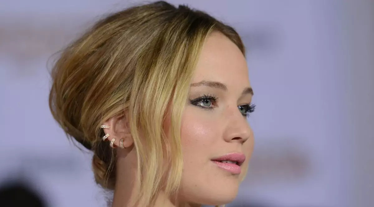 Jennifer Lawrence s-a despărțit de regizorul Darren Aronofsky