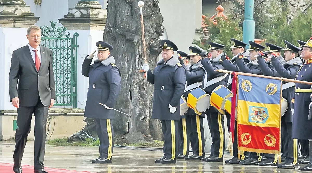 La Cotroceni și ceasurile bat nemțește