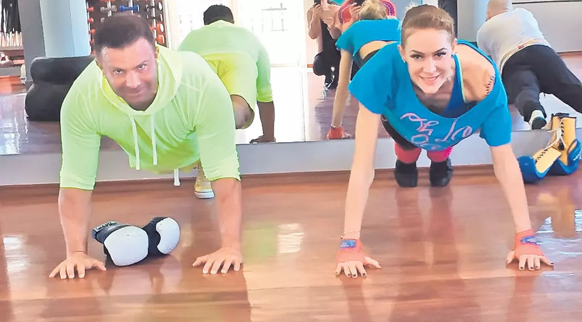 Ciuhulescu face culturism... în joacă