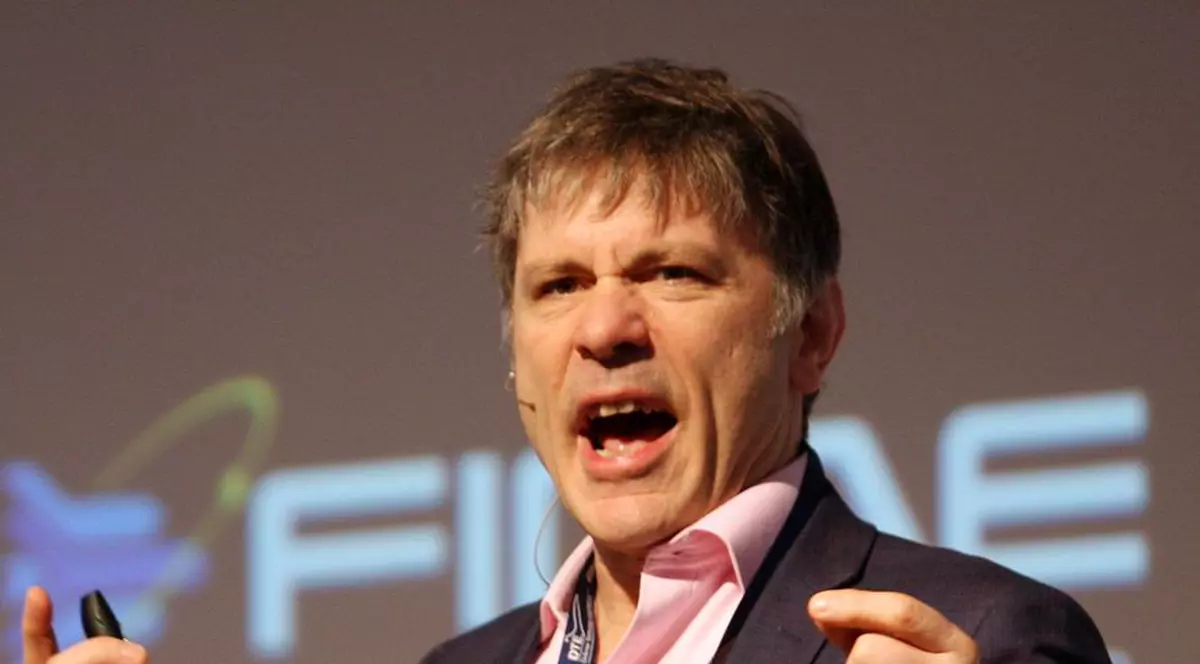 Solistul de la Iron Maiden are CANCER