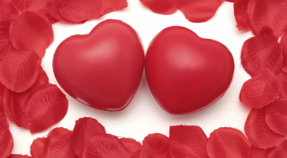 MESAJE DE DRAGOBETE! Cele mai inspirate declarații de dragoste