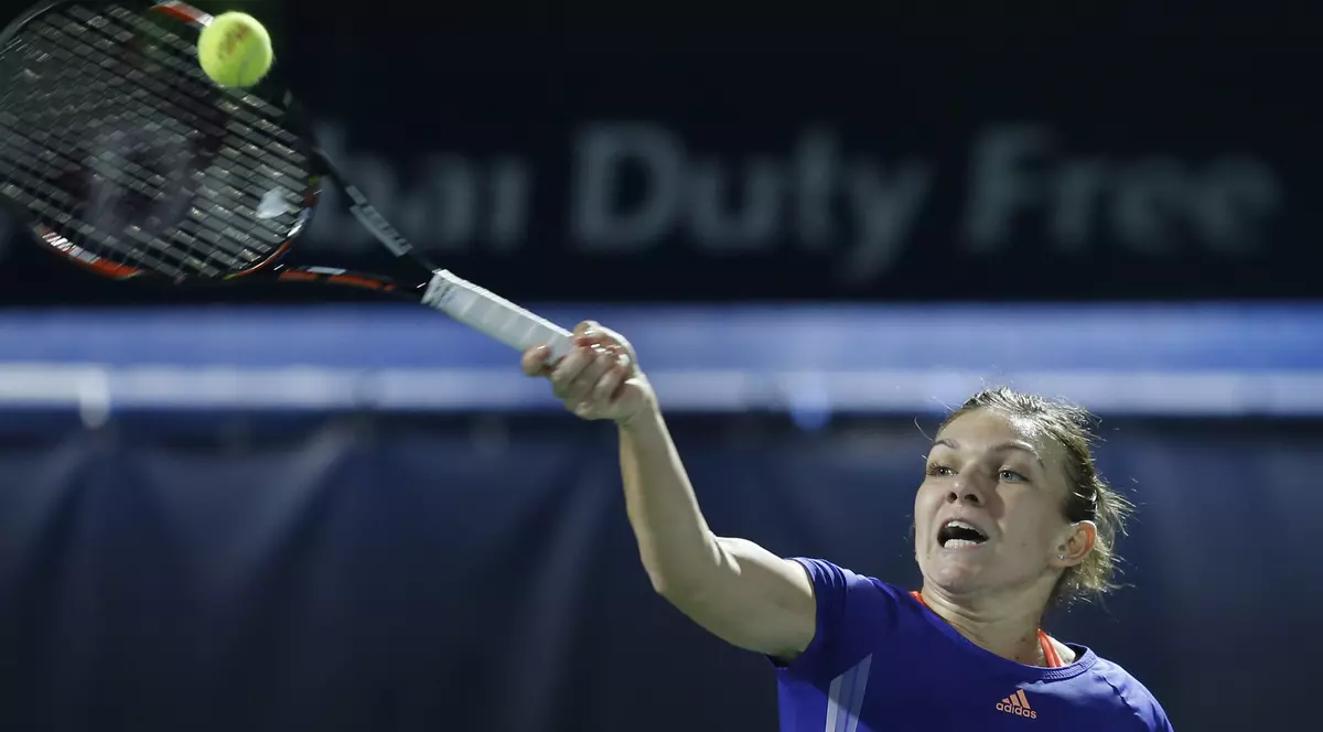 Simona Halep a avut un "meci" cu poliţiştii din România! ^"Şi eu am păţit-o!". Ce a spus despre cetăţeanul amendat pentru că se grăbea s-o vadă jucând şi a fost amendat