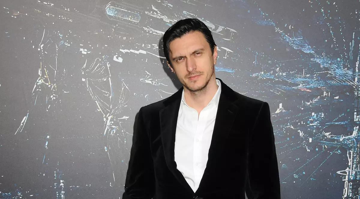 Dragoș Săvulescu, pe covorul roșu, alături de Mila Kunis 