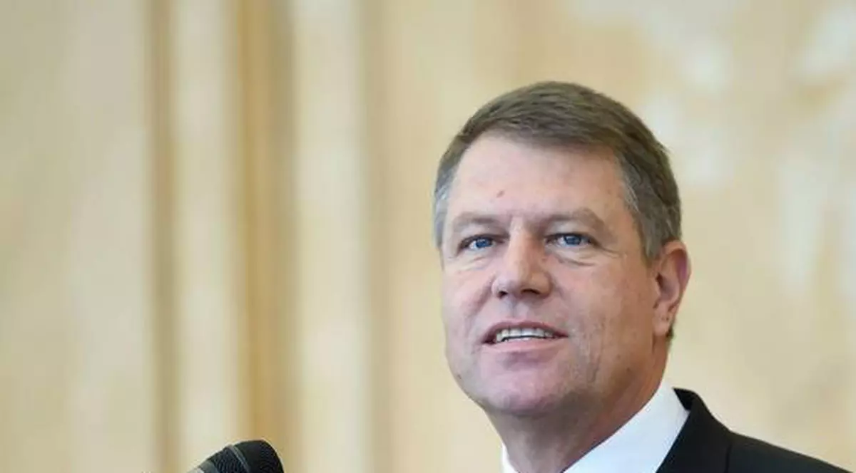 Premieră în România! Neamțul IOHANNIS nu se dezminte! Le-a vorbit fix 30 de minute aleșilor!