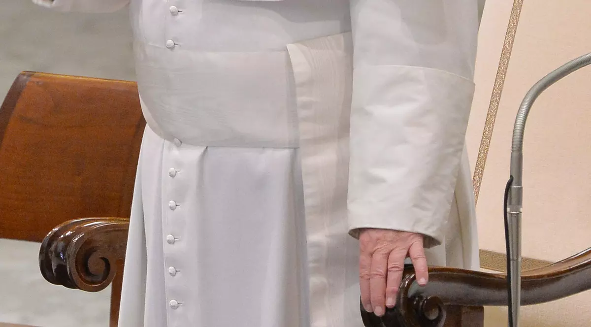 Papa Francisc, invitat în Ucraina de preşedintele Petro Poroşenko