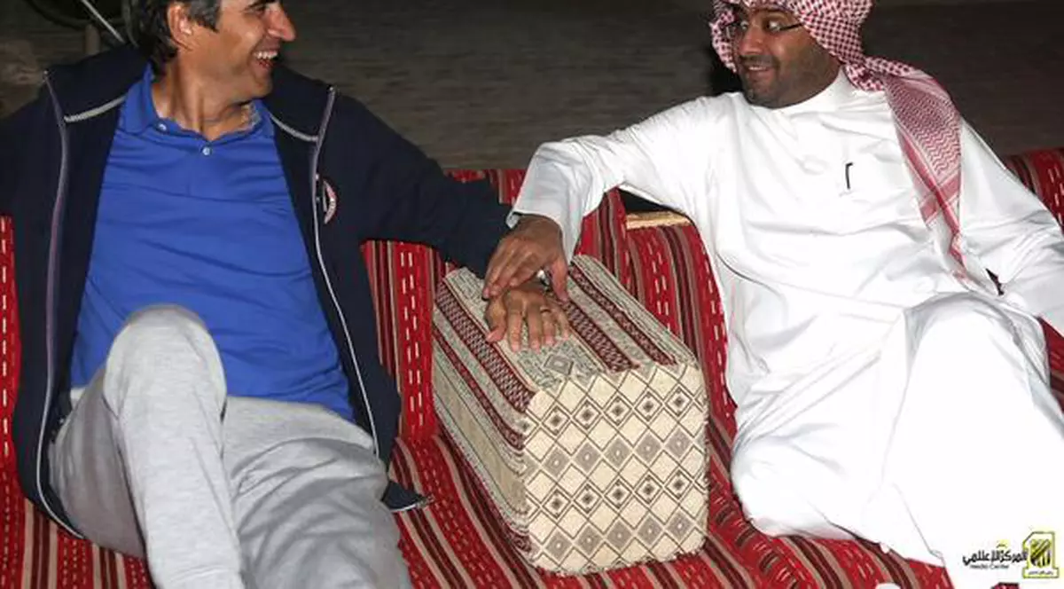 A scăpat de Reghe, iar acum stă la masă cu șeicul ce conduce Al Ittihad!
