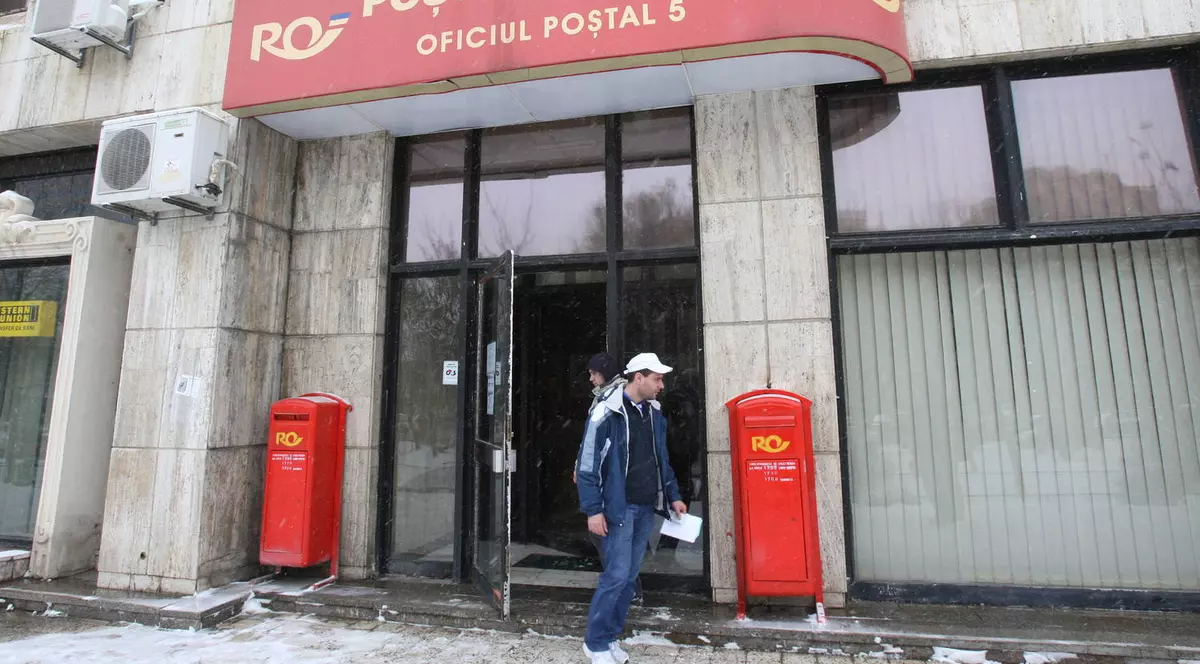 Poşta Română măreşte programul oficiilor vamale din Bucureşti