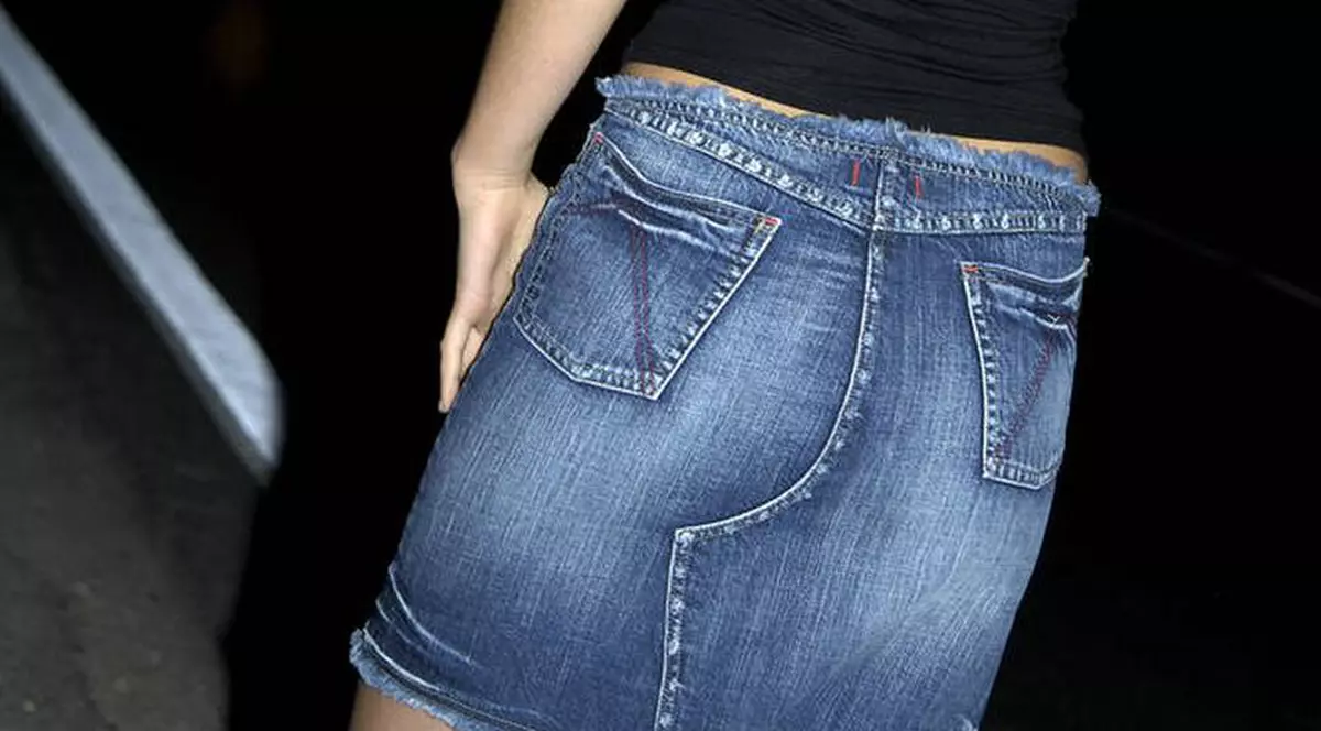 Poliţist din Covasna, reţinut pentru trafic de minore. Fete de 13 ani, obligate să se prostitueze în cluburi de noapte