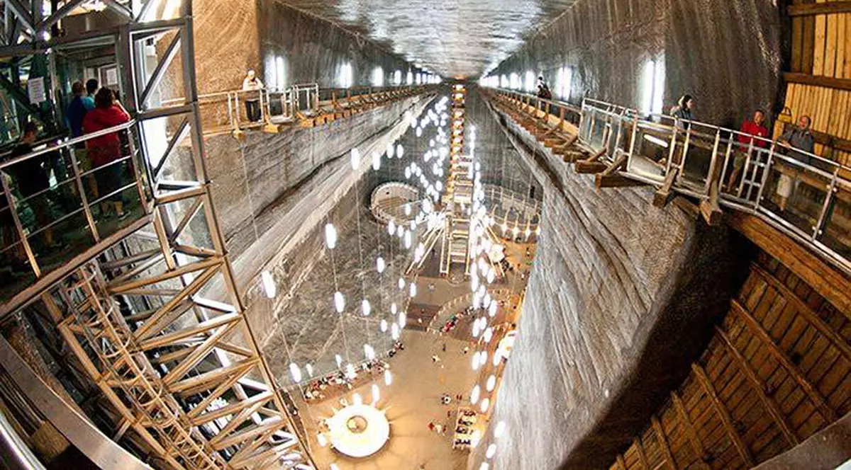 Un român a doborât recordul mondial la... urcatul scărilor! 