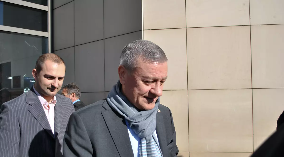 Mircea Sandu trăiește ultimele clipe la UEFA. ”Nașu'” pleacă la război!