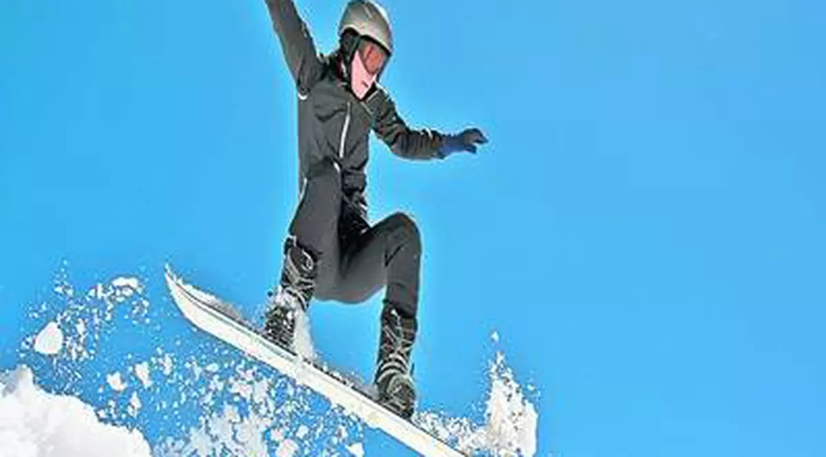 Incredibil! Un român a supravieţuit unei avalanşe și a filmat totul cu o cameră GoPro/ VIDEO